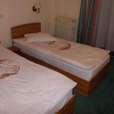 Hotel Bucegi Portile Regatului Paraul Rece Room photo