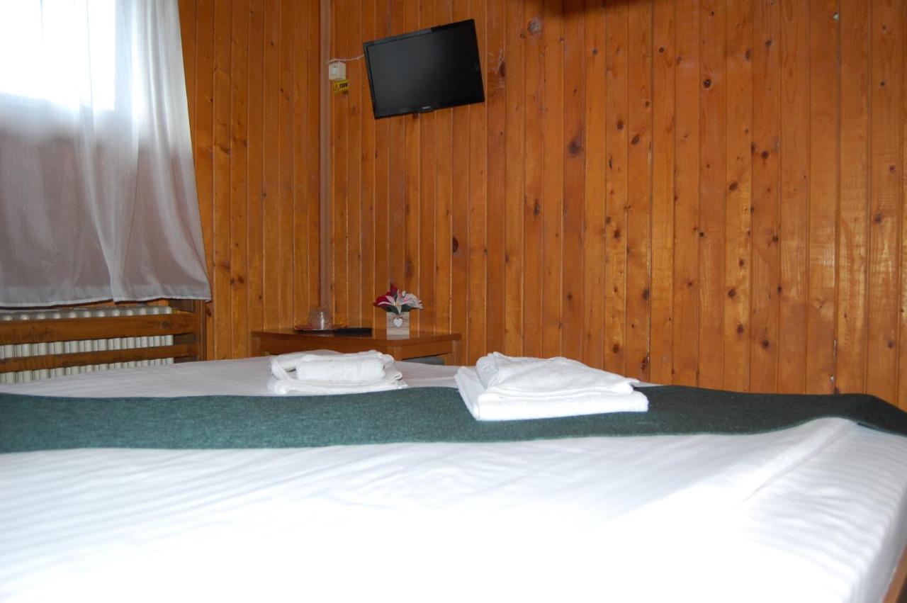Hotel Bucegi Portile Regatului Paraul Rece Exterior photo